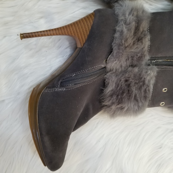 SELINA Gray Heeled Ankle Boots SIZE 9, Zip closure on the side. - Picture 7 of 16